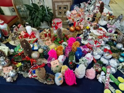 Започна традиционният Коледен базар в училище 2